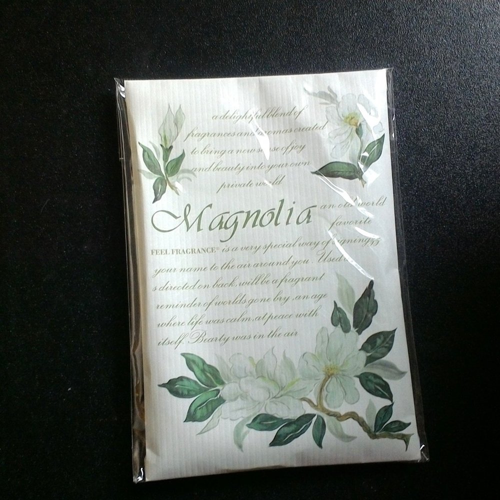 NWT  Magnolia potouri packages